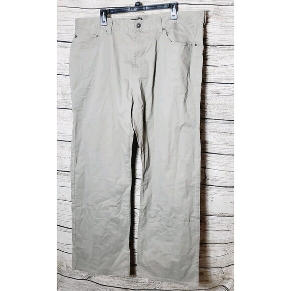 Kirkland Signature Standard Fit Straight Leg Jeans Size 44X32 - Picture 1 of 8